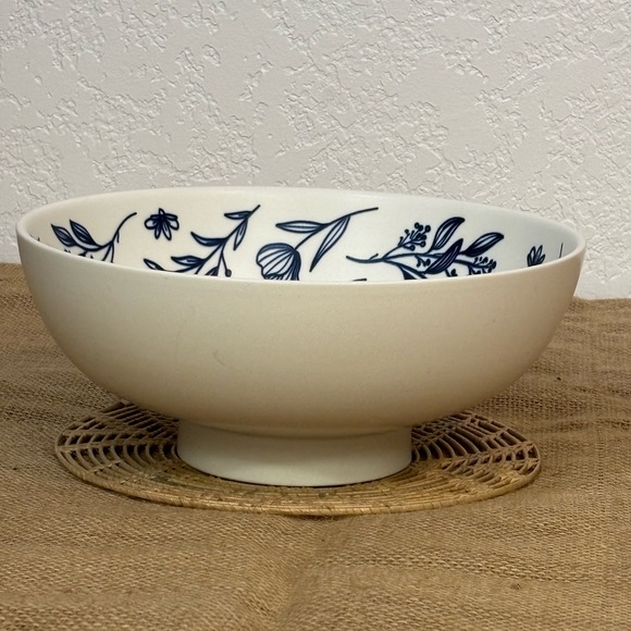 White Ceramic Bowl with blue floral motif for a boho or cottage kitchen - Picture 2 of 10
